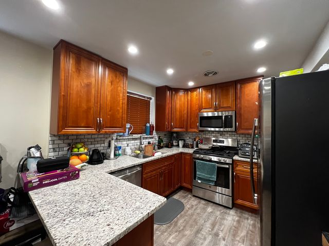 8052 N Oriole Avenue G, Niles, IL 60714