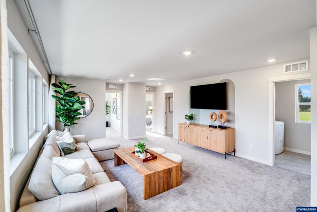 7398 SE Madrone St, Hillsboro, OR 97123