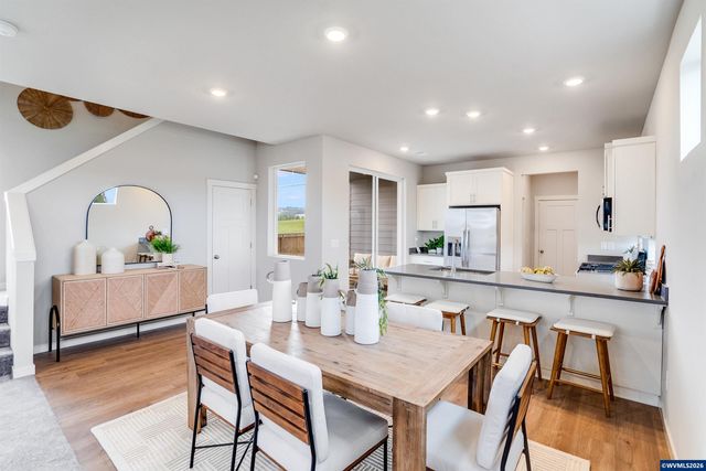 7398 SE Madrone St, Hillsboro, OR 97123