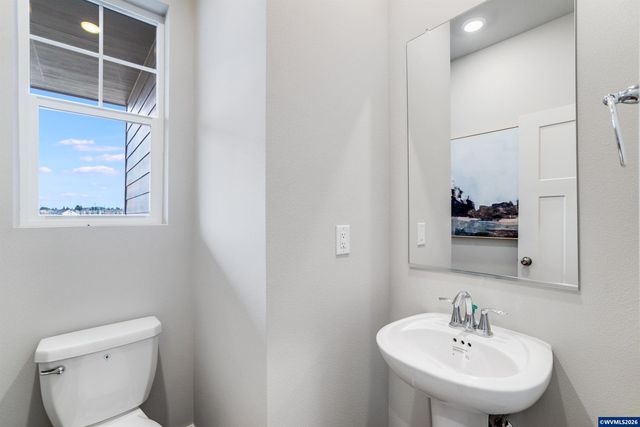 7398 SE Madrone St, Hillsboro, OR 97123