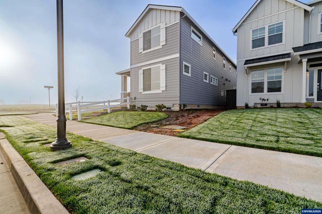 7398 SE Madrone St, Hillsboro, OR 97123