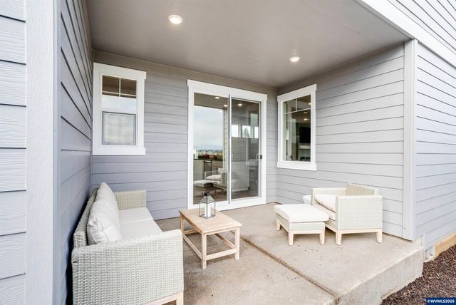 7398 SE Madrone St, Hillsboro, OR 97123