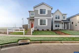 7398 SE Madrone St, Hillsboro, OR 97123