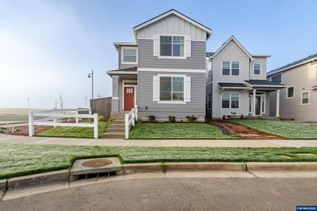 7398 SE Madrone St, Hillsboro, OR 97123