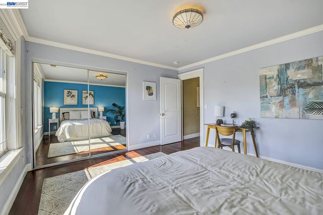 2635 E 10Th St, Oakland, CA 94601