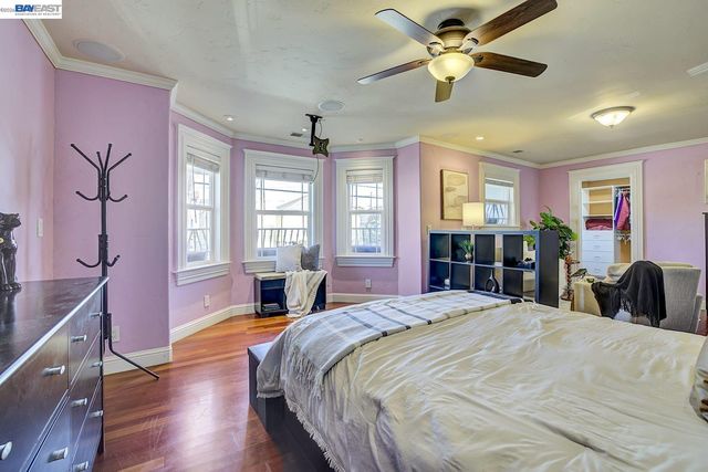 2635 E 10Th St, Oakland, CA 94601