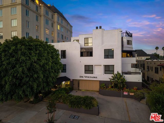 1412 N Crescent Heights Boulevard 203, West Hollywood, CA 90046