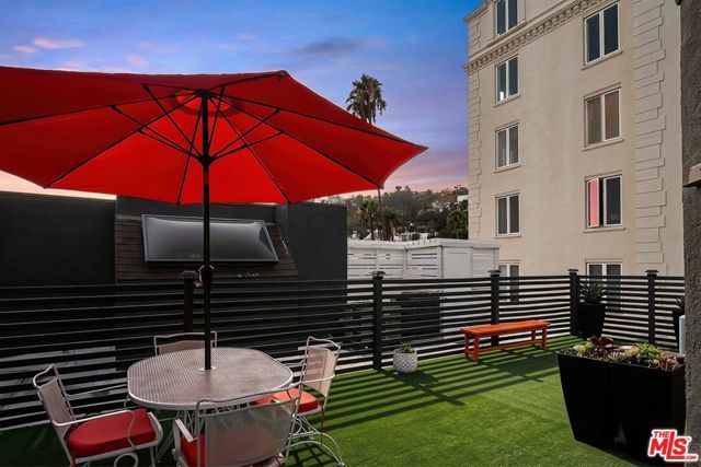 1412 N Crescent Heights Boulevard 203, West Hollywood, CA 90046