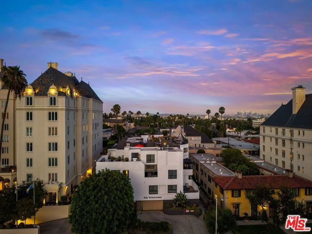 1412 N Crescent Heights Boulevard 203, West Hollywood, CA 90046