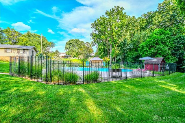 256 E Rahn Road, Dayton, OH 45429