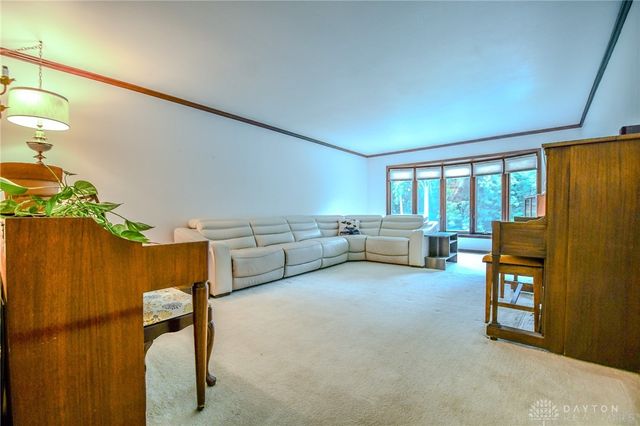 256 E Rahn Road, Dayton, OH 45429