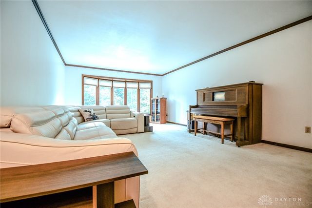 256 E Rahn Road, Dayton, OH 45429
