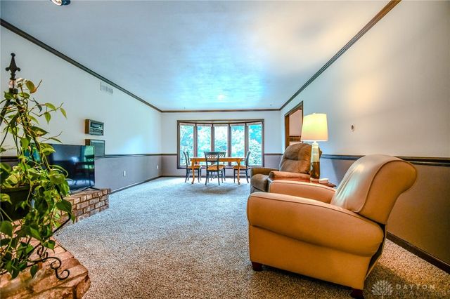 256 E Rahn Road, Dayton, OH 45429