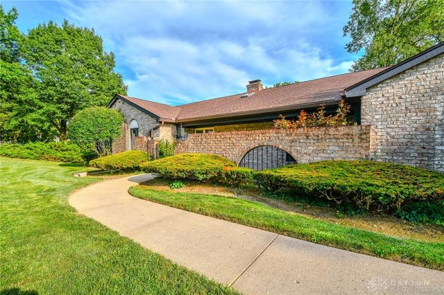 256 E Rahn Road, Dayton, OH 45429