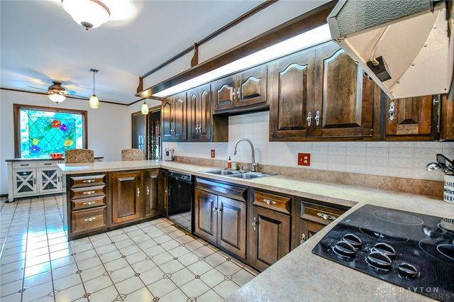 256 E Rahn Road, Dayton, OH 45429