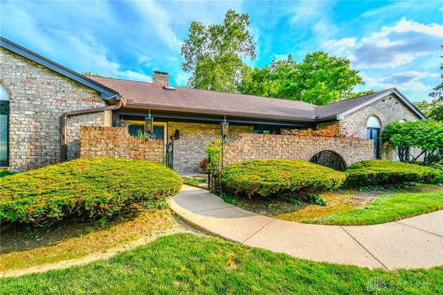 256 E Rahn Road, Dayton, OH 45429