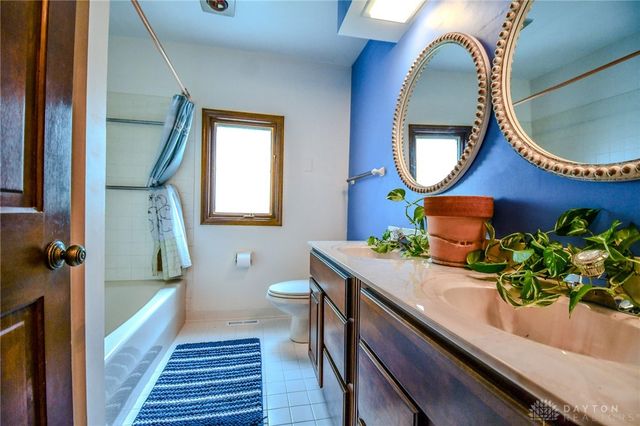 256 E Rahn Road, Dayton, OH 45429