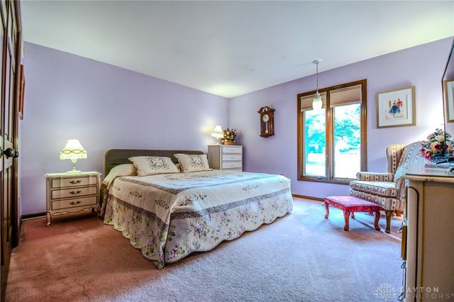 256 E Rahn Road, Dayton, OH 45429