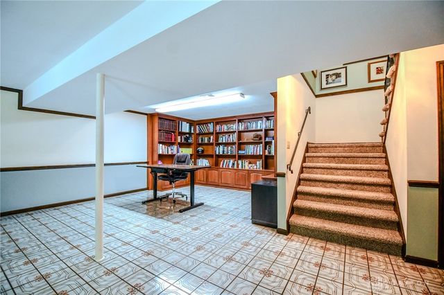 256 E Rahn Road, Dayton, OH 45429