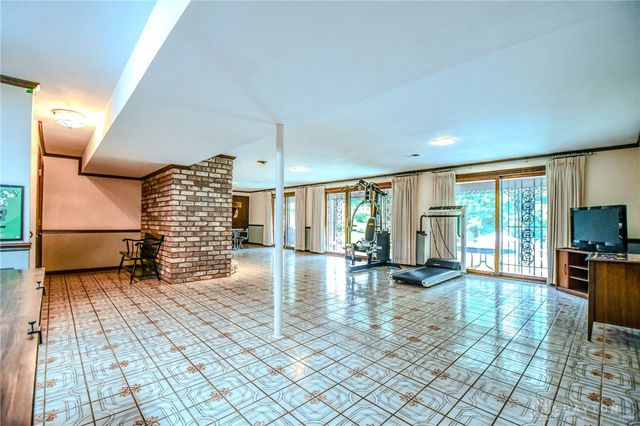 256 E Rahn Road, Dayton, OH 45429