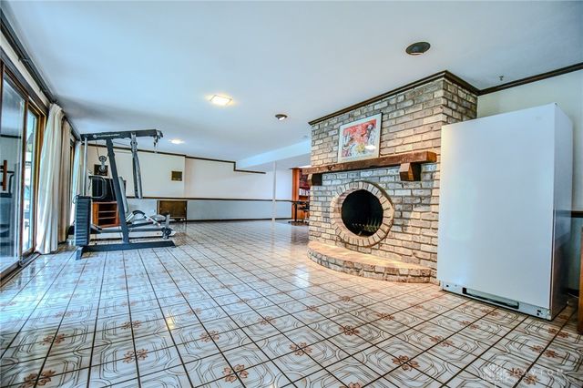 256 E Rahn Road, Dayton, OH 45429