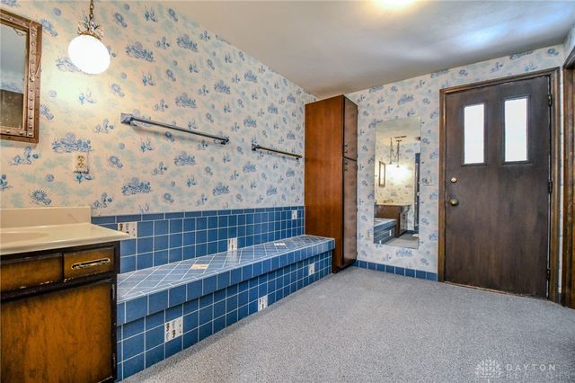 256 E Rahn Road, Dayton, OH 45429