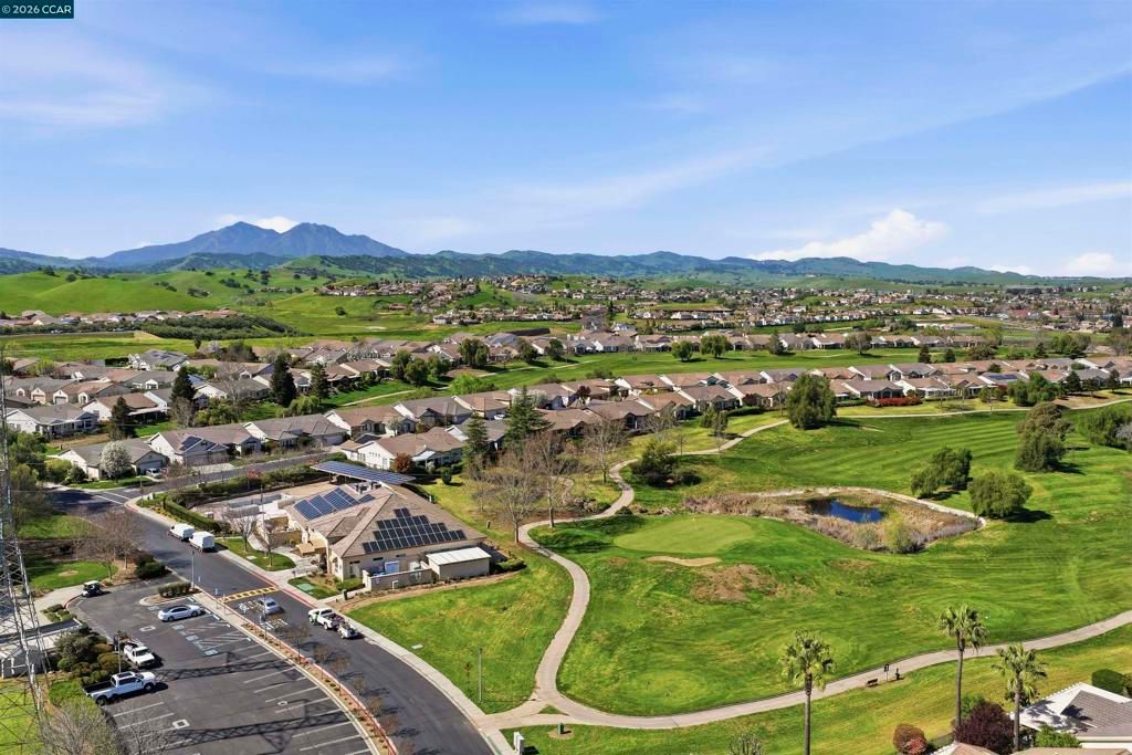 Image 42 of property listing at 1463 Bismarck Ln, Brentwood, CA 94513