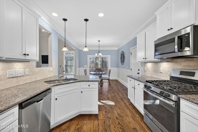 100 Yacht Basin Landing, Hampstead, NC 28443