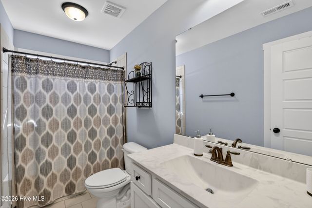 100 Yacht Basin Landing, Hampstead, NC 28443