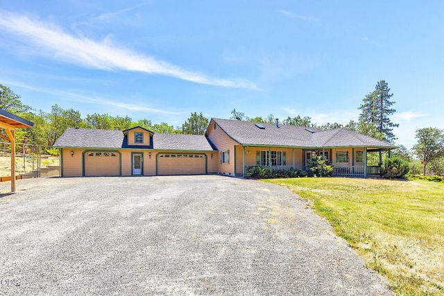 371 Castle Creek Road, Grants Pass, OR 97526