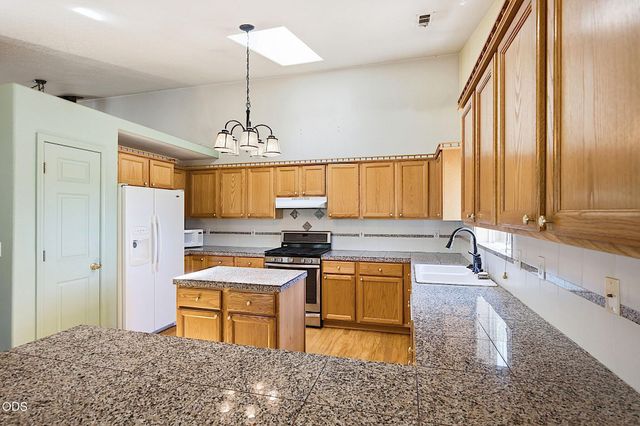 371 Castle Creek Road, Grants Pass, OR 97526