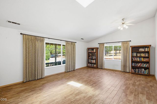 371 Castle Creek Road, Grants Pass, OR 97526