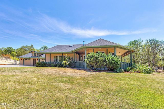 371 Castle Creek Road, Grants Pass, OR 97526