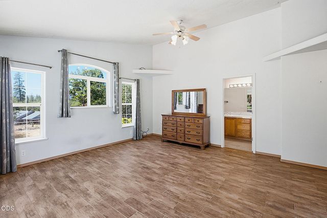 371 Castle Creek Road, Grants Pass, OR 97526