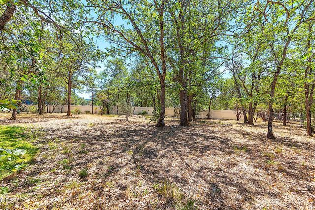 371 Castle Creek Road, Grants Pass, OR 97526