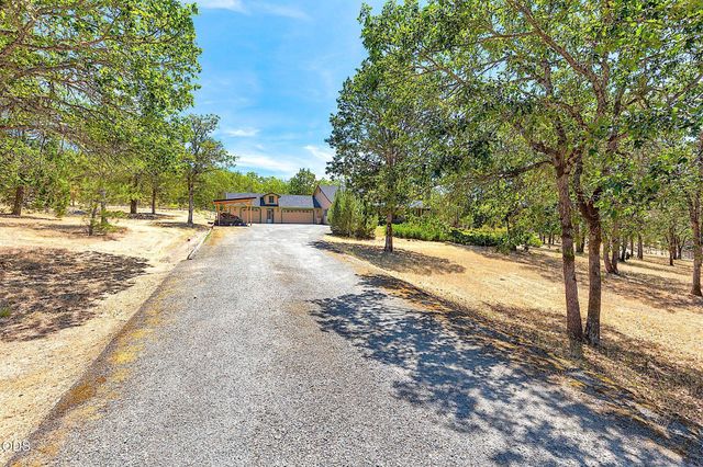 371 Castle Creek Road, Grants Pass, OR 97526