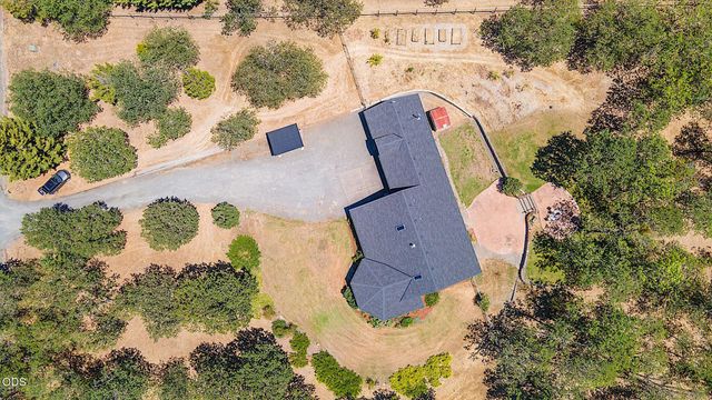 371 Castle Creek Road, Grants Pass, OR 97526