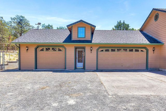 371 Castle Creek Road, Grants Pass, OR 97526