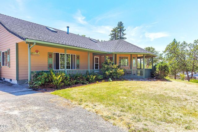 371 Castle Creek Road, Grants Pass, OR 97526