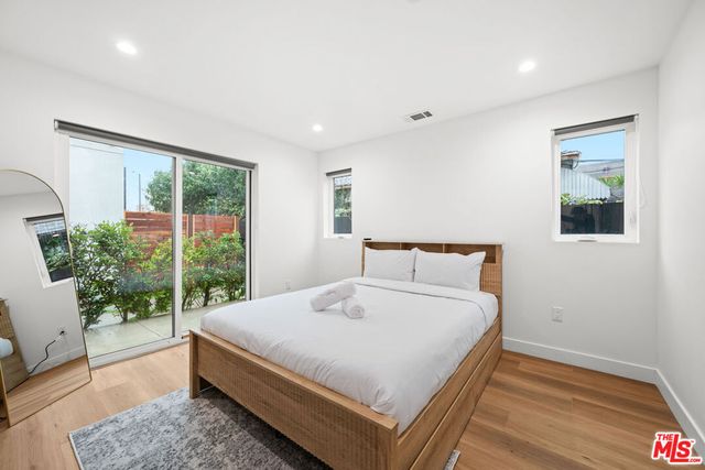 833 N Mccadden Place, Los Angeles, CA 90038