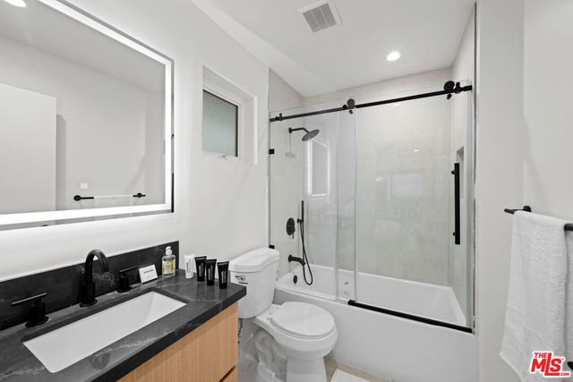 833 N Mccadden Place, Los Angeles, CA 90038