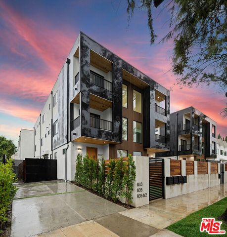 833 N Mccadden Place, Los Angeles, CA 90038