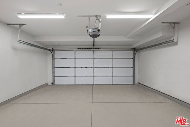 833 N Mccadden Place, Los Angeles, CA 90038