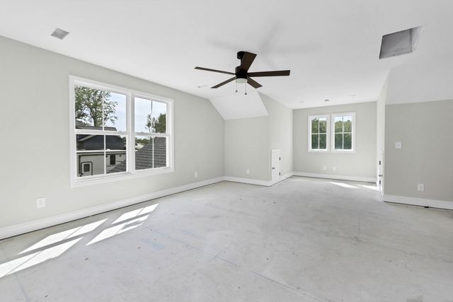 233 Lewis Grant Ln, Southside, TN 37171
