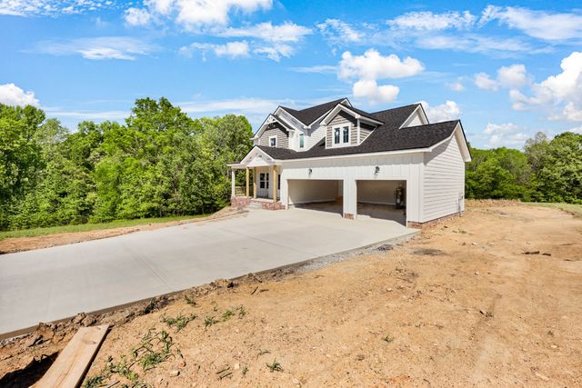 233 Lewis Grant Ln, Southside, TN 37171
