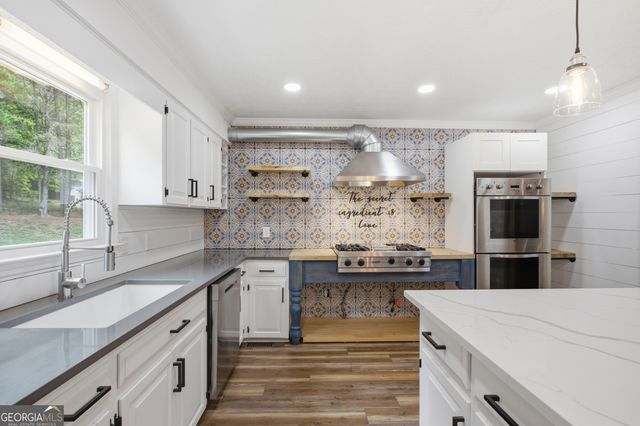 2336 Fred Pitts Road, Clarkesville, GA 30523