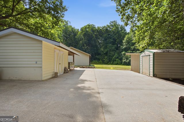 2336 Fred Pitts Road, Clarkesville, GA 30523