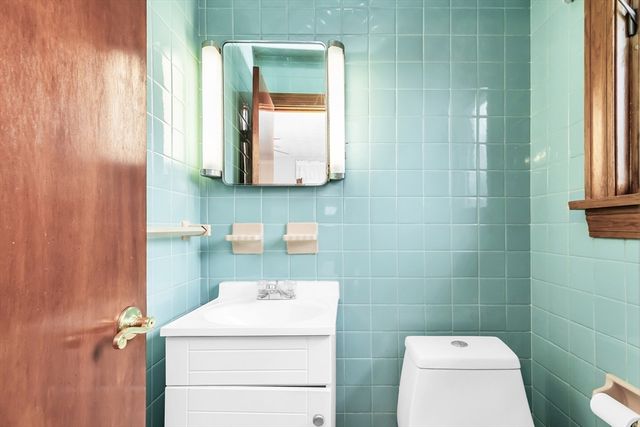 43 Englewood Avenue, Chelsea, MA 02150