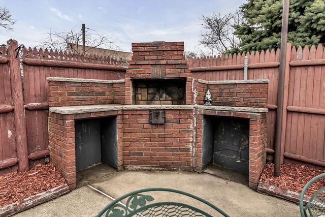 43 Englewood Avenue, Chelsea, MA 02150