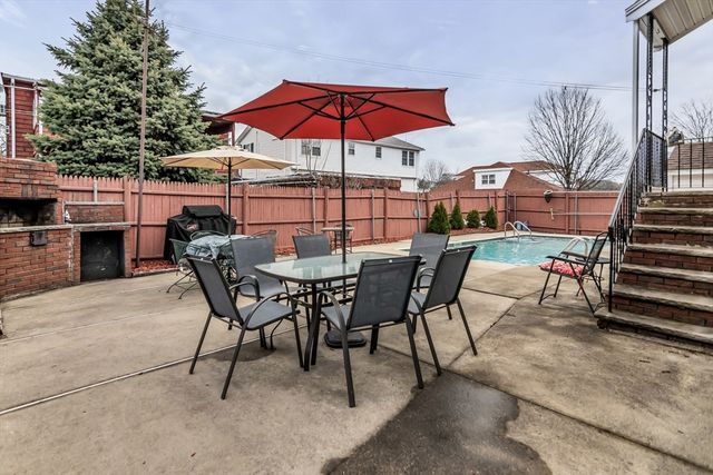 43 Englewood Avenue, Chelsea, MA 02150